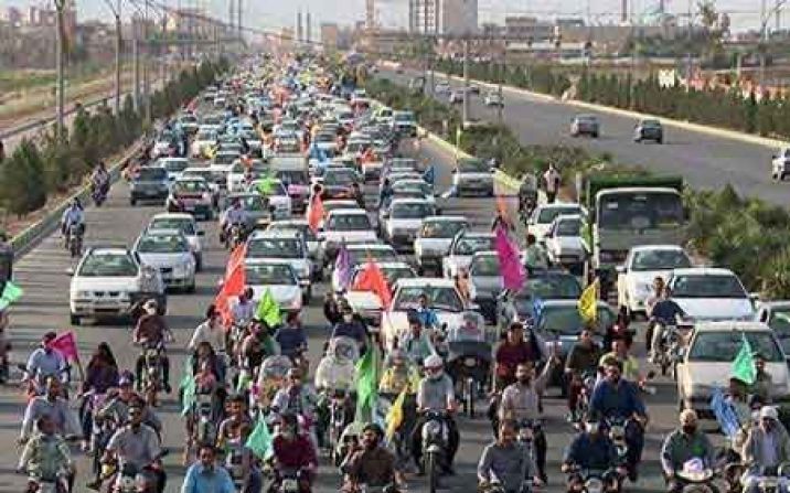 راهپیمایی خودرویی در حمایت از مردم فلسطین در قم برگزار شد راهپیمایی خودرویی در حمایت از مردم فلسطین در قم برگزار شد